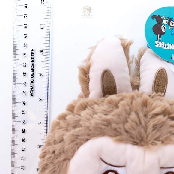 POP MART POP LAND LABUBU              Hand Puppet - Picture 9 of 9